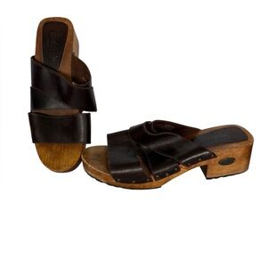 Y2K Candies wooden leather strappy clogs shoes size 10